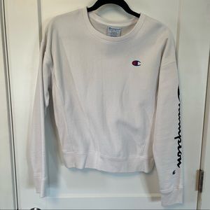 Champion Long Sleeve Crewneck Sweatshirt